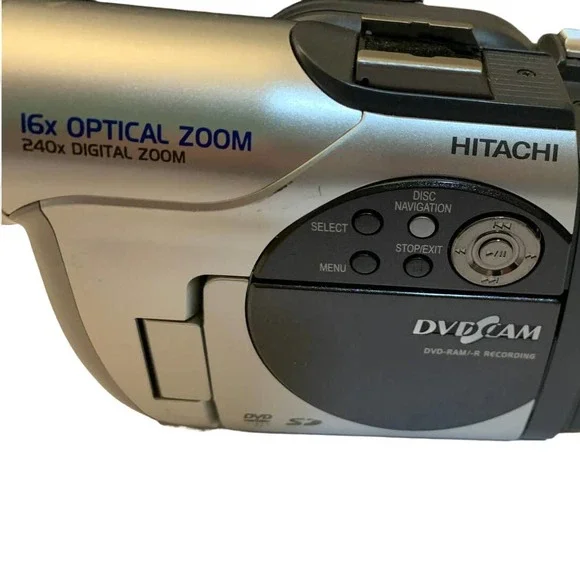 【7/19まで！】HITACHI DVD CAM メガピクセルCCD 240倍 Amazon | HITACHI DVDビデオカメラ DVDカム Wooo DZ-GX3200